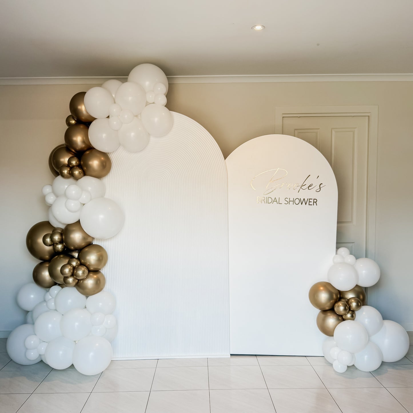 2m Ripple Arch & 1.8m Plain Backdrops with 3.5m Garland - HIRE ONLY