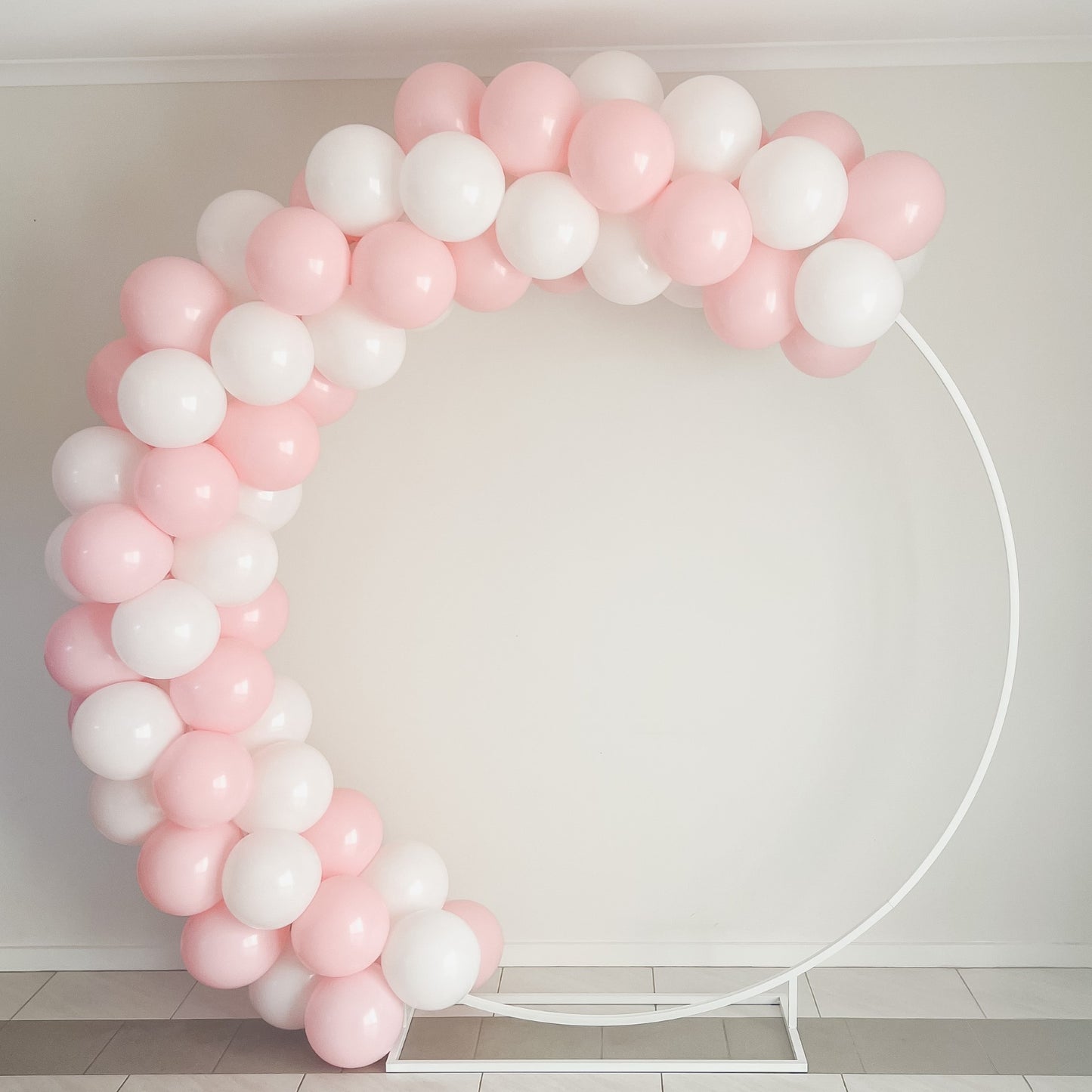 Basic Balloon Ring & Garland - HIRE ONLY